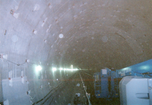 シールド止水工事現場